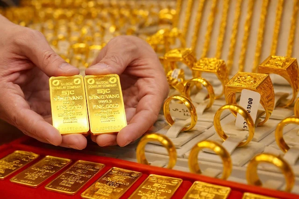 Giá vàng thế giới biến động ra sao khi Mỹ và Israel tấn công Iran